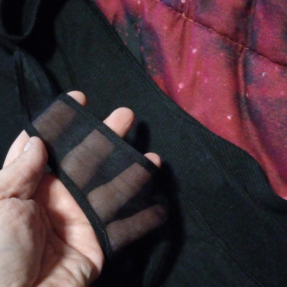 Black Ruffle Tank - Picture 4 of 4